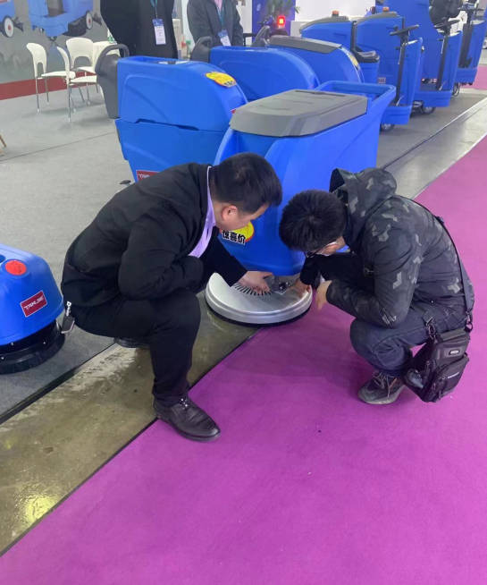 临夏小型电动洗地机是否适合用于环卫保洁